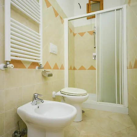 Luxurious Mansion In With Garden Holiday home