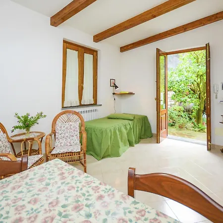 Luxurious Mansion In With Garden Sorrento